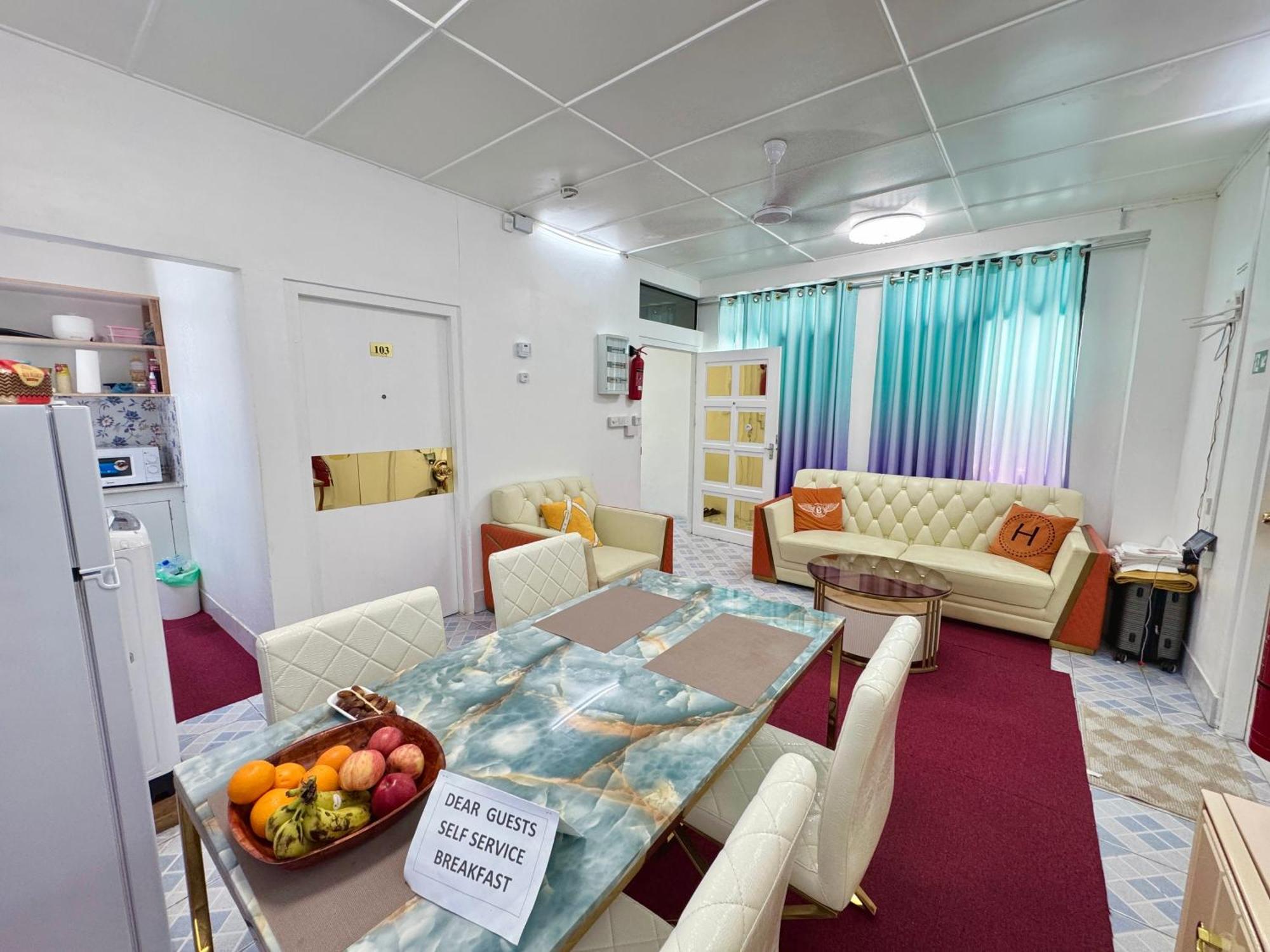 Ferienwohnung Ontrack Travel Malé Exterior foto